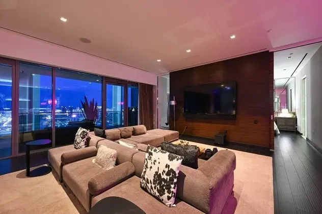 Panoramic Çatı Katı Süiti (Penthouse)