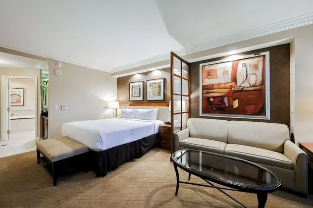Studio Apartment with Balcony