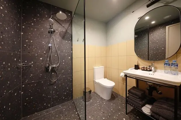 Standard Tek Büyük veya İki Ayrı Yataklı Oda