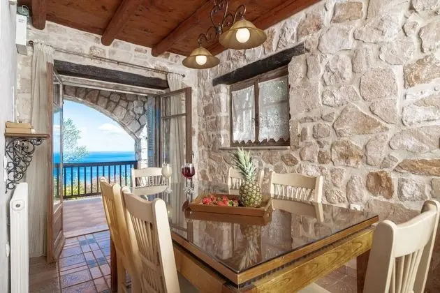 Traditional Villa, 2 Yatak Odası, Havuz Kullanımı, Deniz Manzaralı