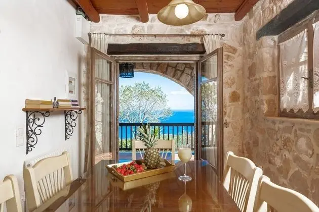 Traditional Villa, 2 Yatak Odası, Havuz Kullanımı, Deniz Manzaralı