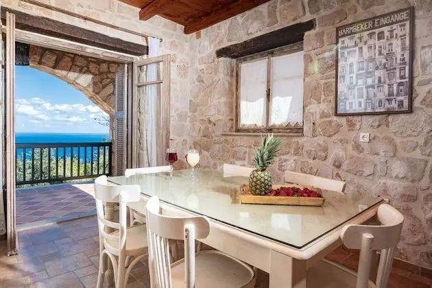 Traditional Villa, 2 Yatak Odası, Havuz Kullanımı, Deniz Manzaralı
