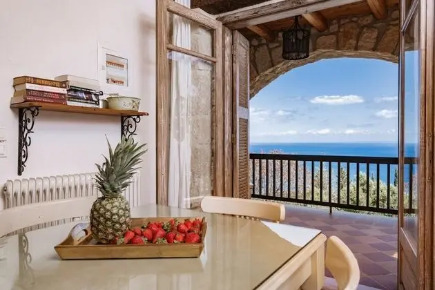 Traditional Villa, 2 Yatak Odası, Havuz Kullanımı, Deniz Manzaralı