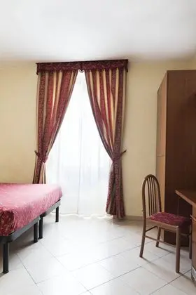 1 Çift Kişilik Veya 2 Tek Kişilik Yatak Standard