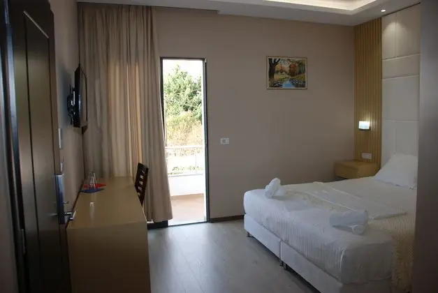 1 Çift Kişilik Veya 2 Tek Kişilik Yatak Sea View