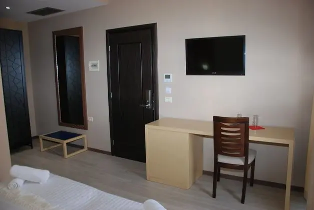 1 Çift Kişilik Veya 2 Tek Kişilik Yatak Sea View