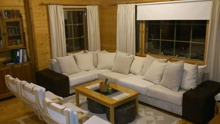 Villa, 4 Yatak Odası, Sauna, Nehir Manzaralı