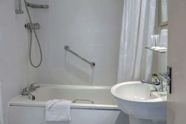 Standard Oda, 1 Çift Kişilik Yatak, Sigara İçilmez