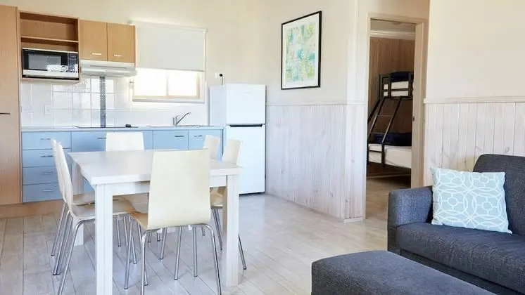 Basic Bungalov, 2 Yatak Odası, Küçük Mutfak, Nehir Manzaralı