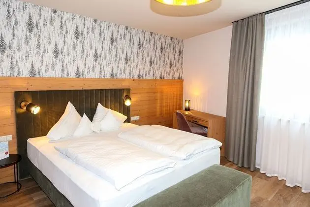 Comfort Tek Büyük Yataklı Oda, Balkon, Dağ Manzaralı (Enzian)