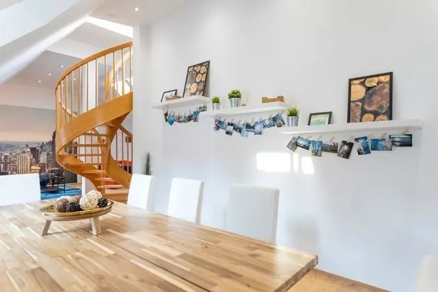 Bright and Modern Penthouse