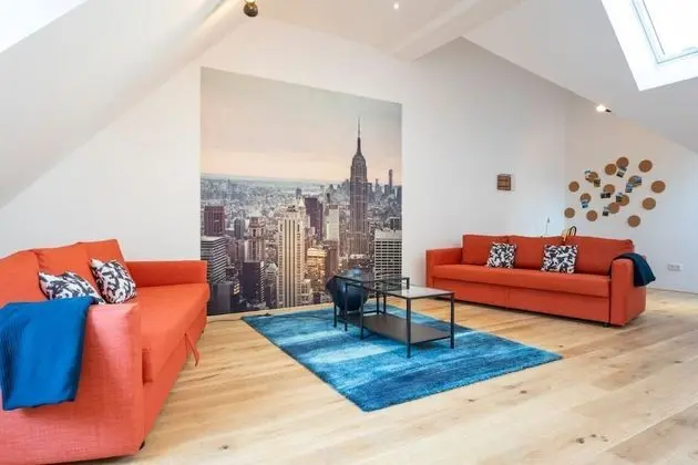 Bright and Modern Penthouse