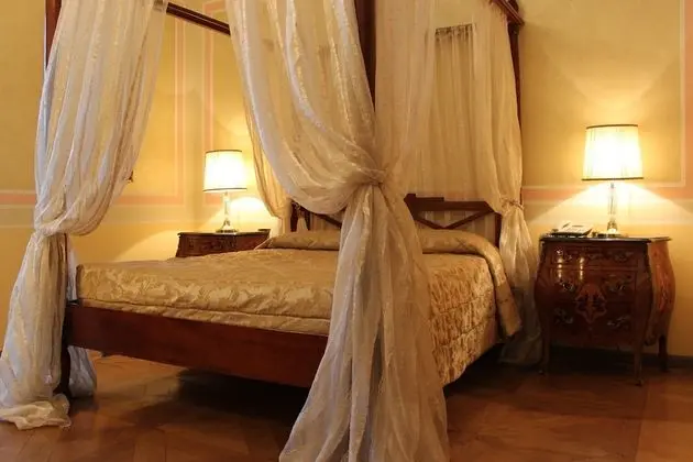 Superior Tek Büyük veya İki Ayrı Yataklı Oda