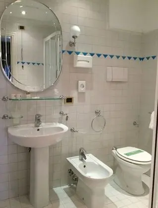 Superior Tek Büyük veya İki Ayrı Yataklı Oda