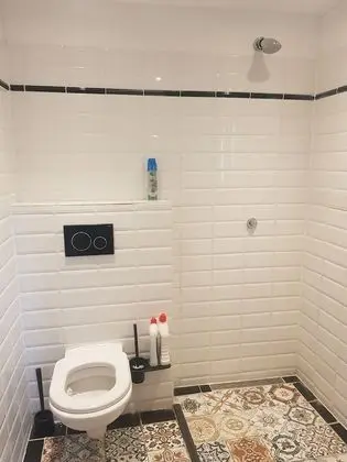 Basic Ortak Ranzalı Oda, Karma Ranzalı Oda, Ortak Banyo (1 bed)