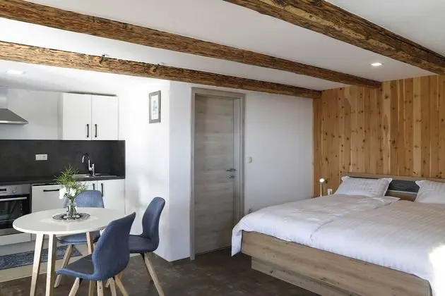 Stüdyo (Studio 1111 with Sauna & Hot Tub)