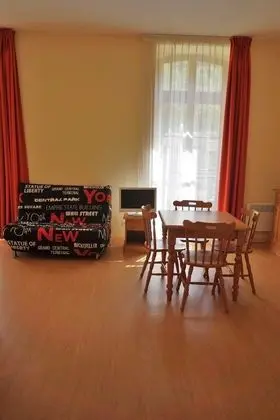 Stüdyo, Dağ Manzaralı