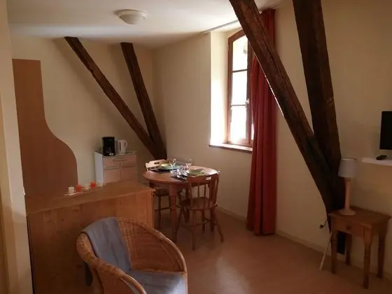 Stüdyo, Sigara İçilmez