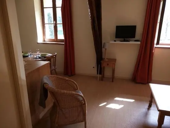 Stüdyo, Sigara İçilmez