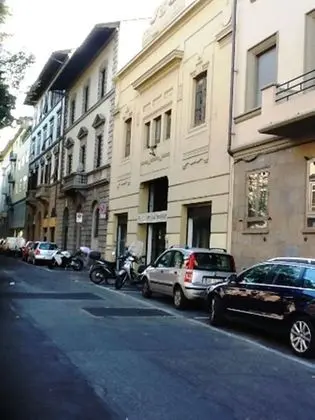 Stüdyo, Veranda