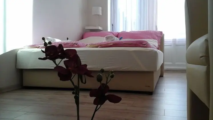 Apart Daire (Pink)