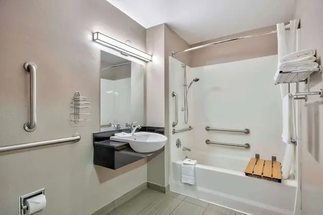 Standard Oda, 2 Çift Kişilik Yatak, Engellilere Uygun, Sigara İçilmez