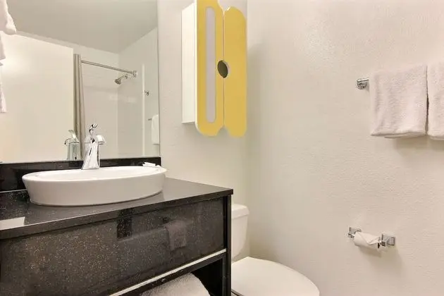 Standard Oda, 2 Çift Kişilik Yatak, Engellilere Uygun, Sigara İçilmez