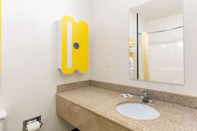 Deluxe Oda, 1 Büyük (Queen) Boy Yatak, Sigara İçilebilir, Küçük Mutfak