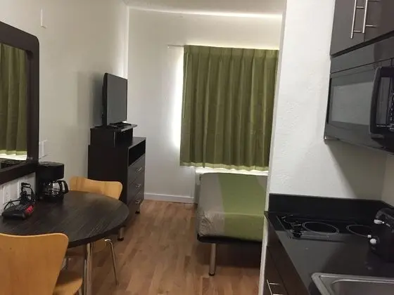 Standard Süit, Birden Çok Yatak, Sigara İçilmez, Küçük Mutfak