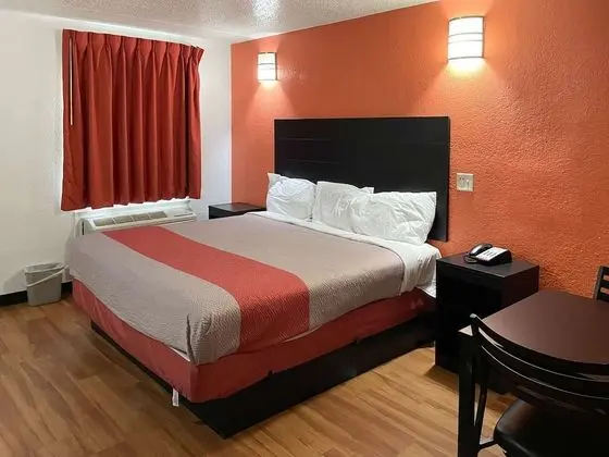 Standard Oda, 1 En Büyük (King) Boy Yatak, Sigara İçilmez, Buzdolabı ve Mikrodalga