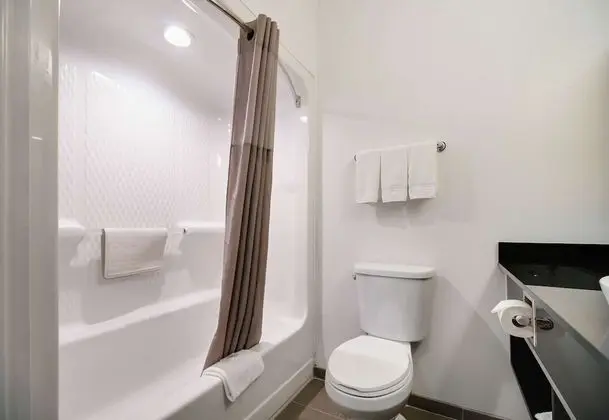 Standard Oda, 2 Çift Kişilik Yatak, Sigara İçilmez, Küçük Mutfak