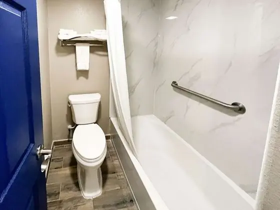 Standard Oda, 1 En Büyük (King) Boy Yatak, Engellilere Uygun, Sigara İçilmez