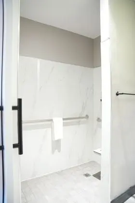 Standard Oda, 1 En Büyük (King) Boy Yatak, Engellilere Uygun, Sigara İçilmez