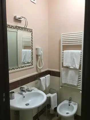 Deluxe Tek Büyük Yataklı Oda, Banyolu/Duşlu