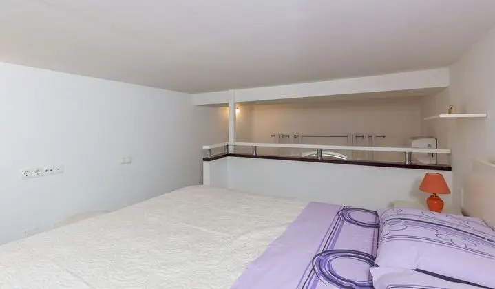 Stüdyo (Studio Apartment with Sea View)