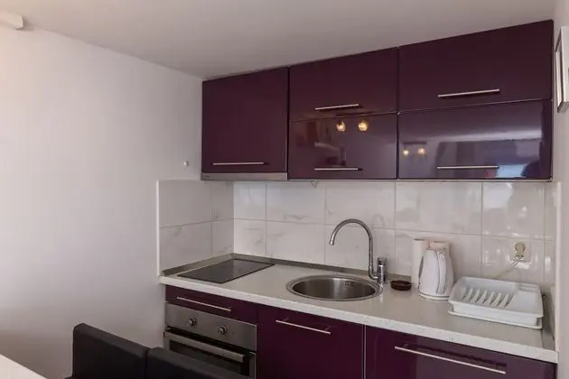 Stüdyo (Studio Apartment with Sea View)