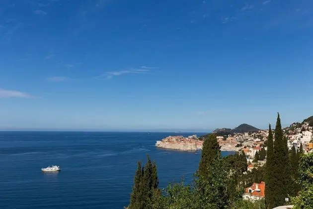 Stüdyo (Studio Apartment with Sea View)