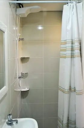 Basic Tek Büyük Yataklı Oda