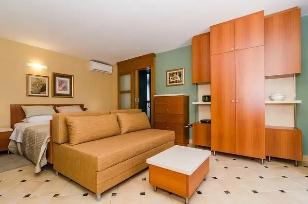 Tek Büyük Yataklı Oda (0 Bedroom)