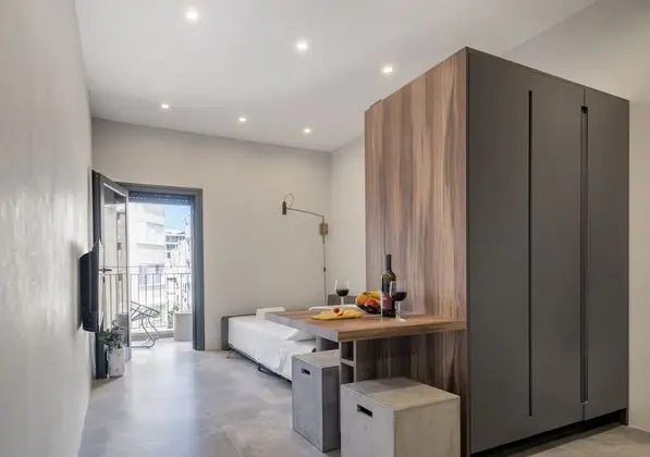 Stüdyo, Sigara İçilmez, Balkon