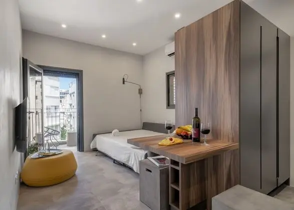 Stüdyo, Sigara İçilmez, Balkon
