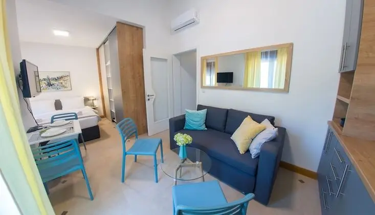 City Apart Daire, Balkon