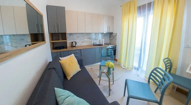 City Apart Daire, Balkon