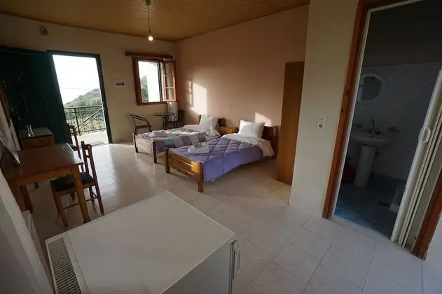 Comfort Üç Kişilik Oda (2)