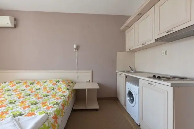 Family Apart Daire, 1 Çift Kişilik Yatak, Balkon, Havuz Manzaralı