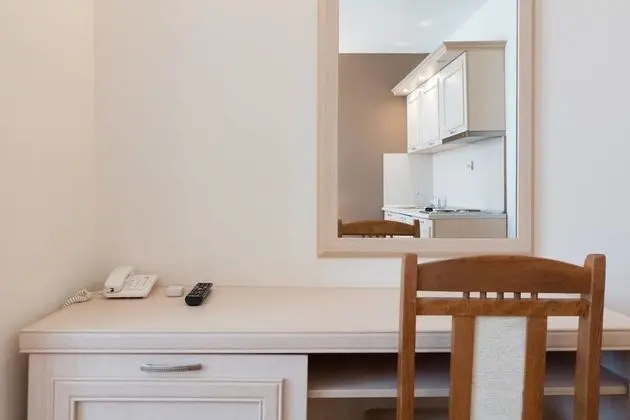 Family Stüdyo, 2 Tek Kişilik Yatak, Teras, Havuz Manzaralı