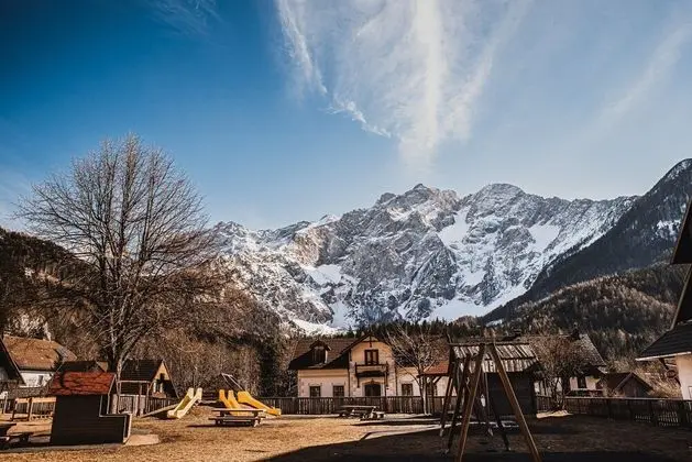 Stüdyo (studio with mountain view)