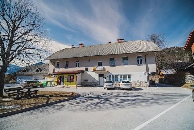 Stüdyo (studio with mountain view)
