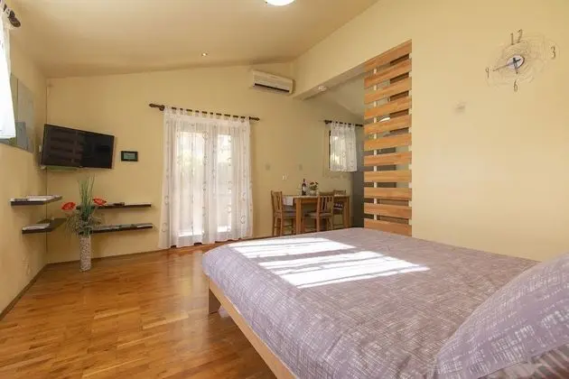 Apart Daire, 1 Çift Kişilik Yatak