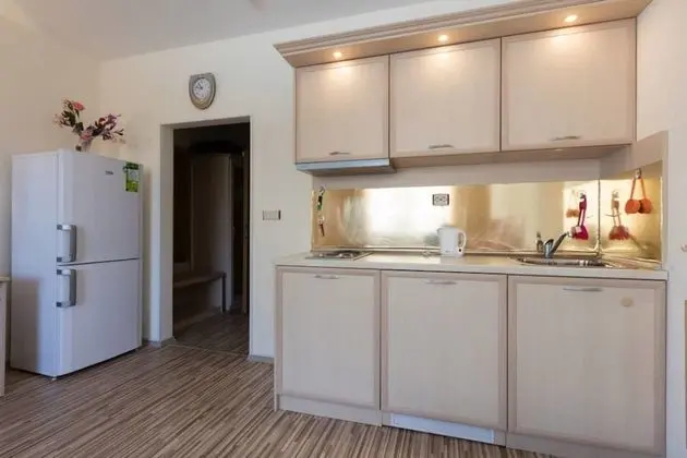 Studio for Family with Kitchenette and Pool view